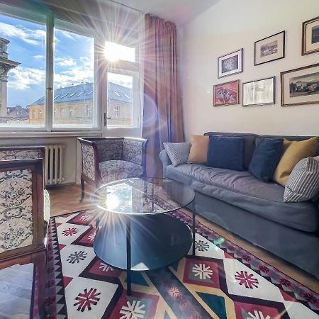 Turnkey I Vintage Terrace Apartment براغ المظهر الخارجي الصورة